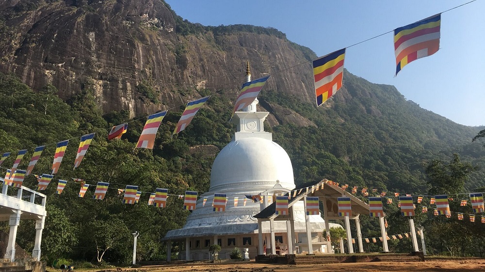 sri lanka tempel stoepa boeddhisme adams peak